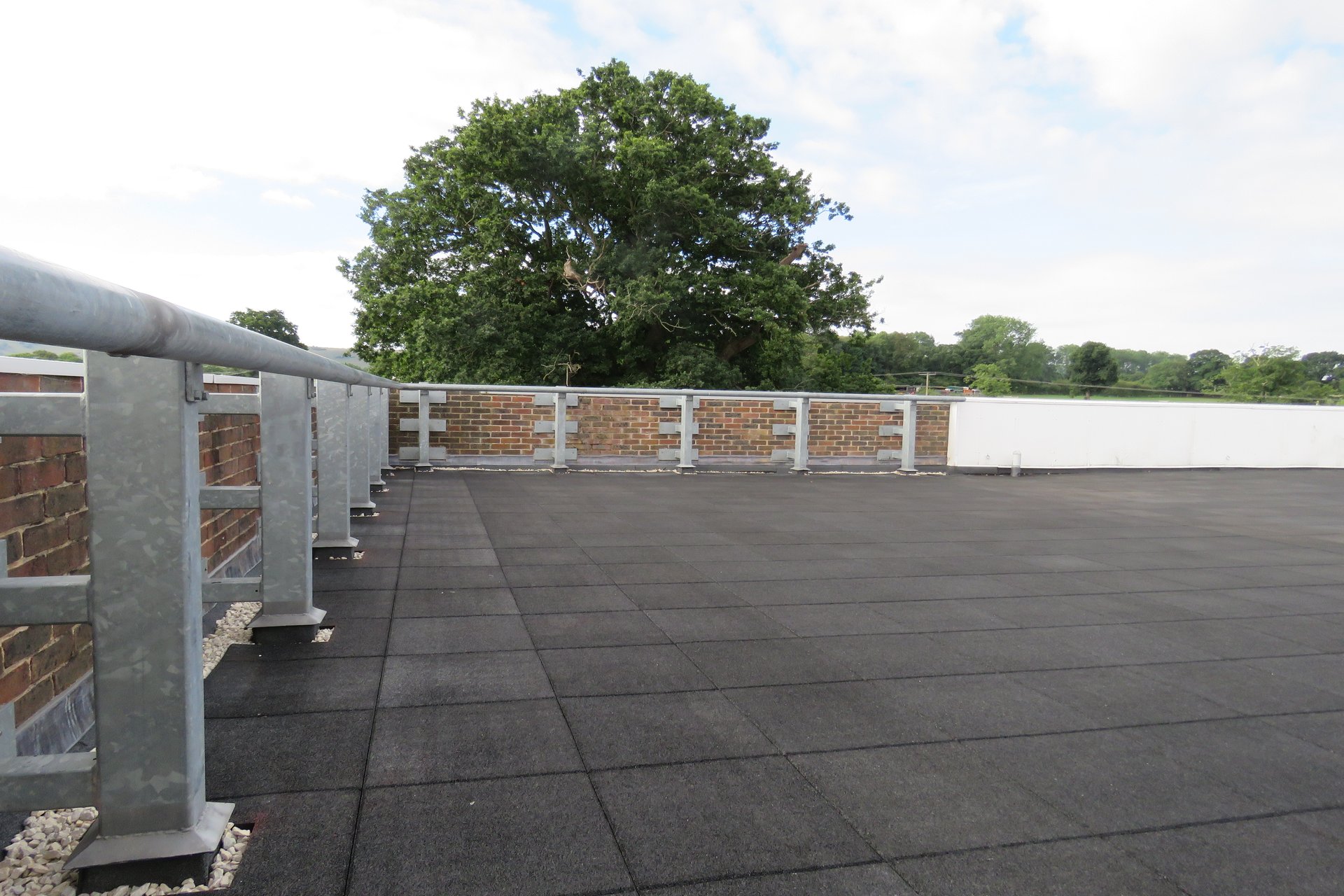 Why Choose Elite Roofing Industries for Flat Roofing